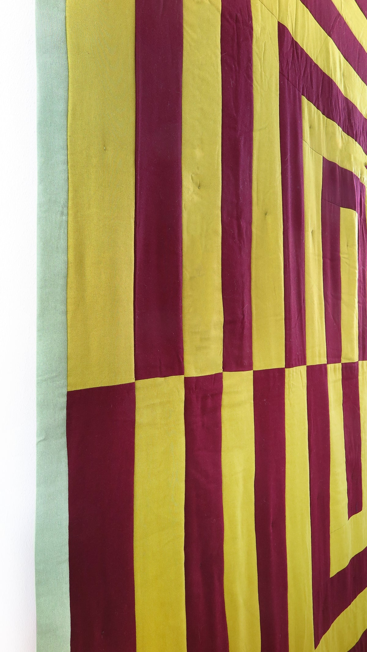 Handmade Linen-Rayon King Sized Jumbo Quilt – Chartreuse & Plum