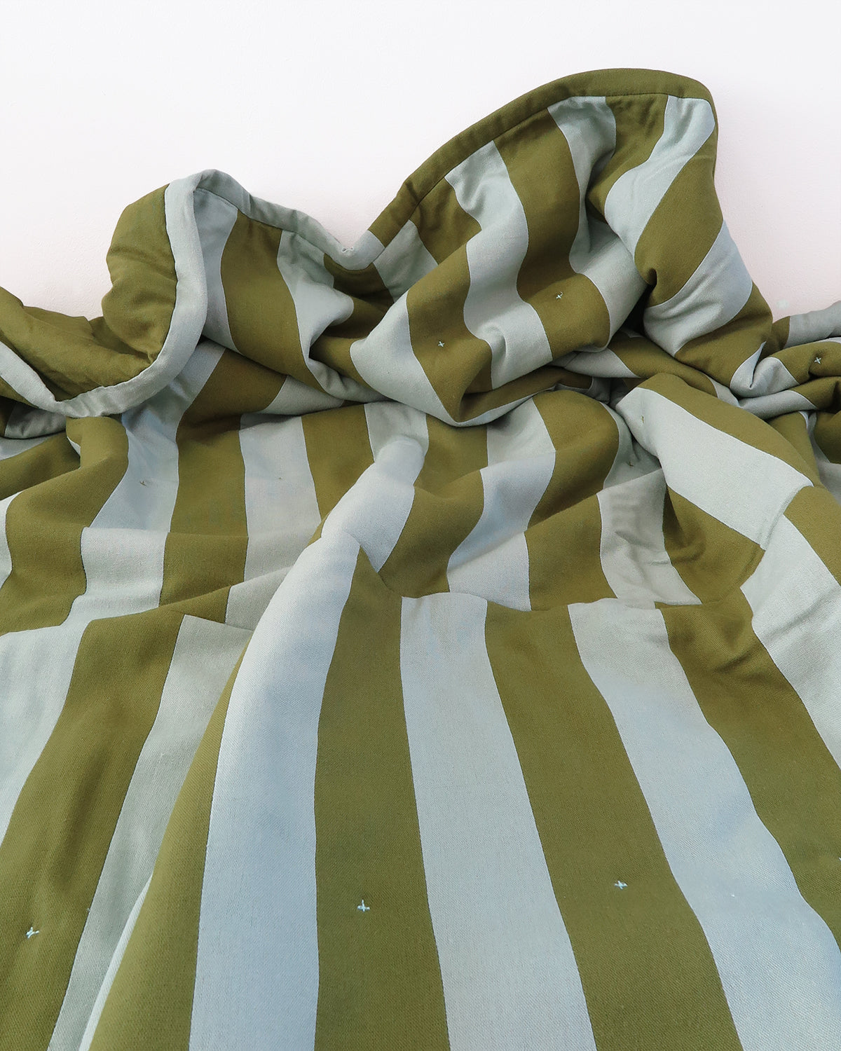 Handmade Linen-Rayon King Sized Offset Quilt – Sap & Duck Egg